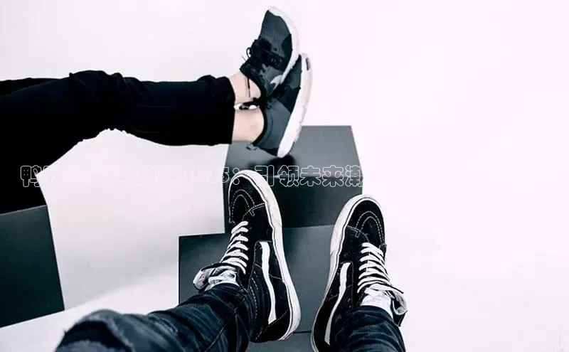 鸭鸭儿童运动鞋2025：引领未来潮流的运动时尚设计